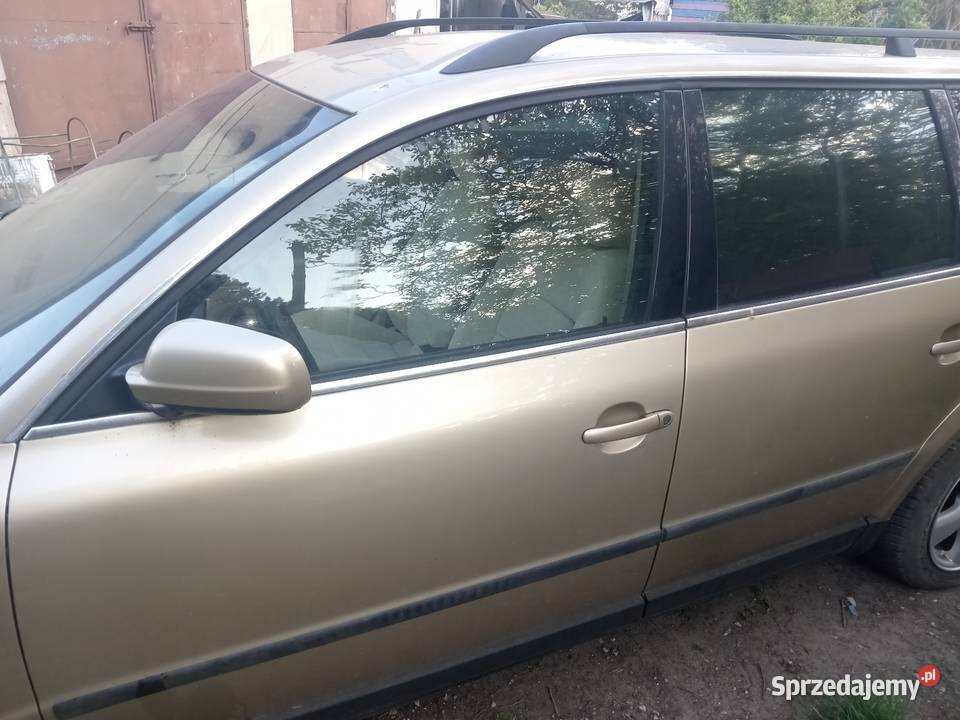 Passat B5 drzwi lewe osobowe Teolin