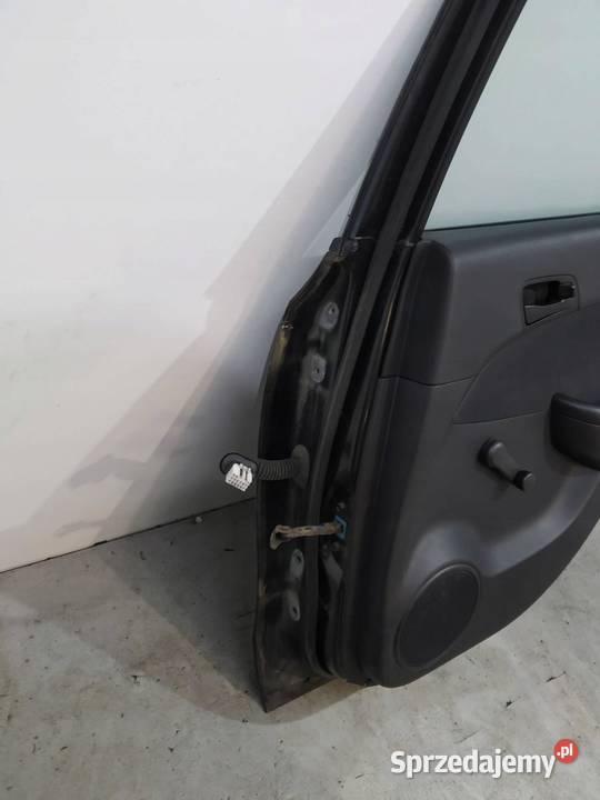 DRZWI PRAWE TYŁ 5D HB 9F Hyundai i30 I 20072012 sprzedam