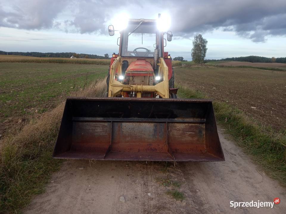 Zetor 4718 z turem i dużą Łyżka Hartowiec
