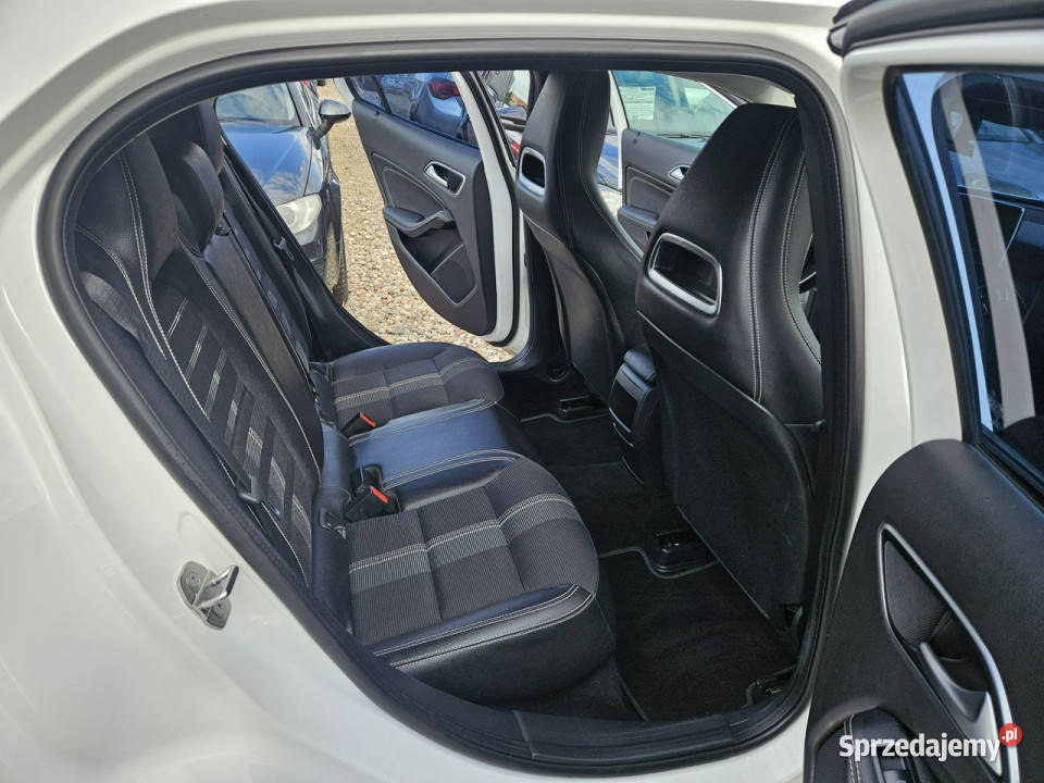 Mercedes GLA 180 Salonowy Zadbany Serwisowany Rok produkcji 2019