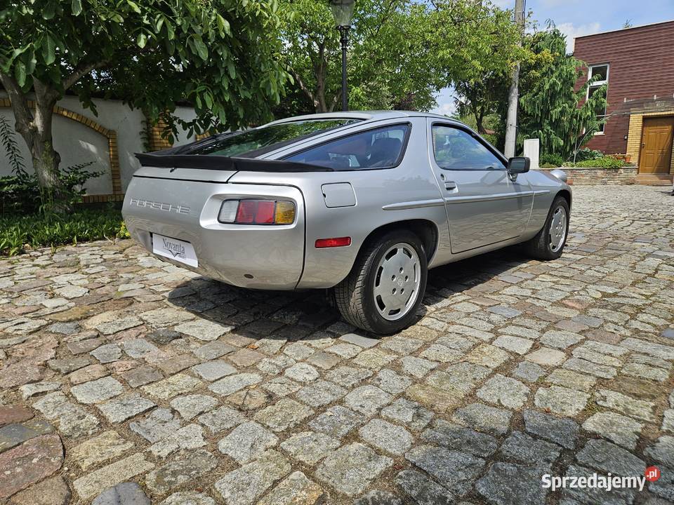 Porsche 928 S 1986 ikona sportowej elegancji i