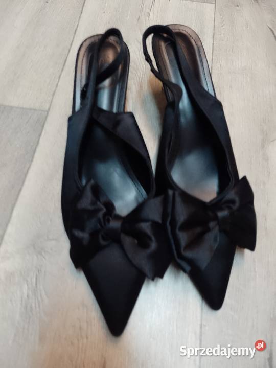 43 Czarne czółenka wieczorowe z odkrytą piętą Kraków