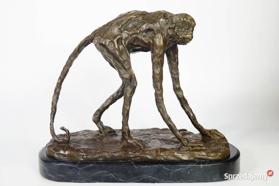 Figura z brązu MAŁPA goryl piękna rzeźba Gizałki