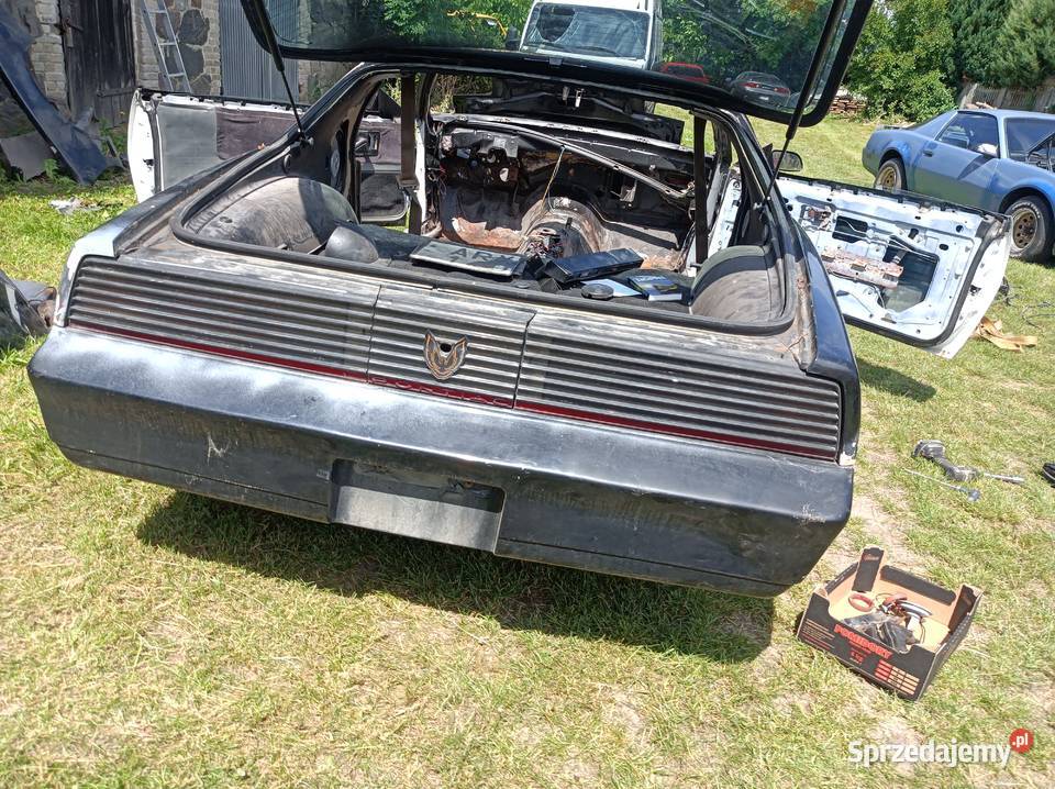 Pontiac Firebird na części 3 gen 19821992 Więcbork