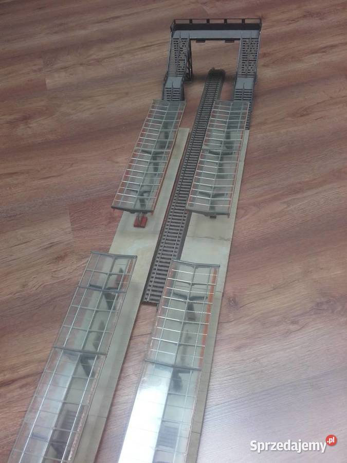 dworzec z przejściem pierzych H0 Będzin