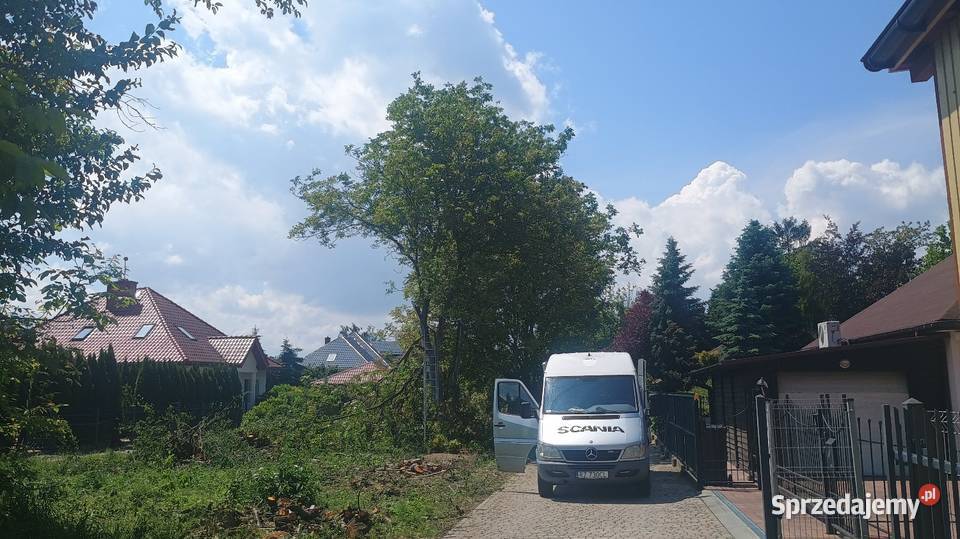Wywóz gruzu mebli krzewów drzew transport Rzeszów