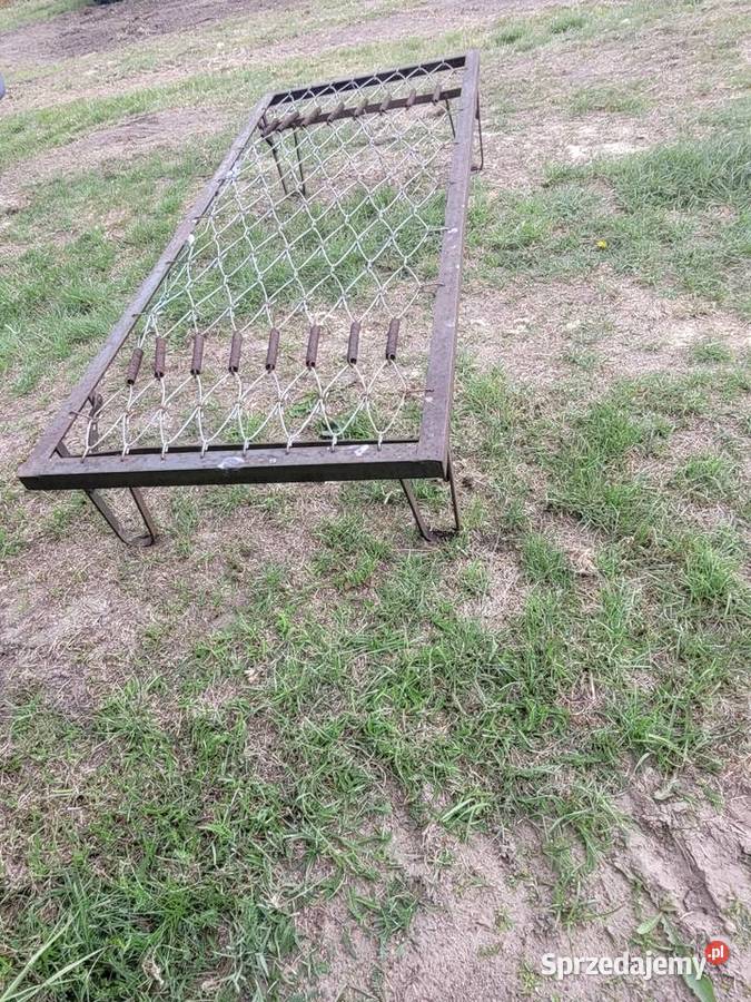 Łóżko metalowe wąskie