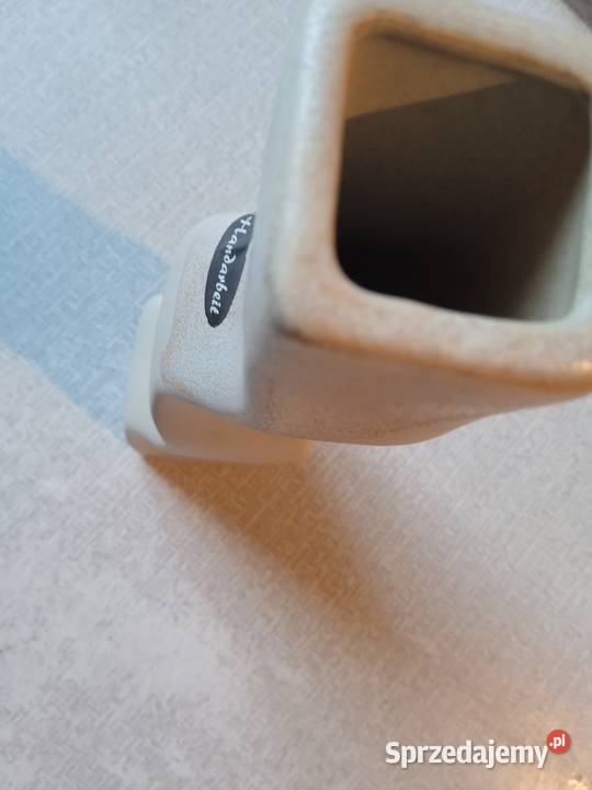 Niemiecki ceramiczny wazon ręcznie formowany
