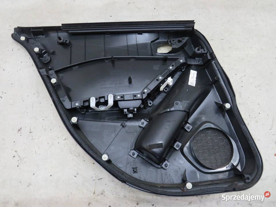 BOCZEK DRZWI PRAWY TYŁ HB MAZDA 3 BM