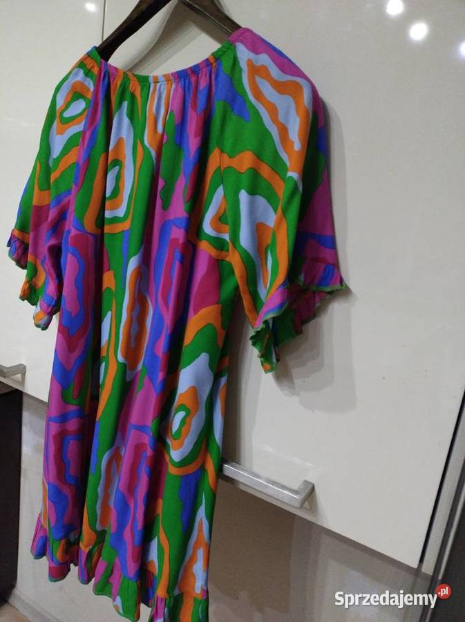 Sukienka z krótkimi rękawami kimono wielobarwna Z falbankami  Lublin