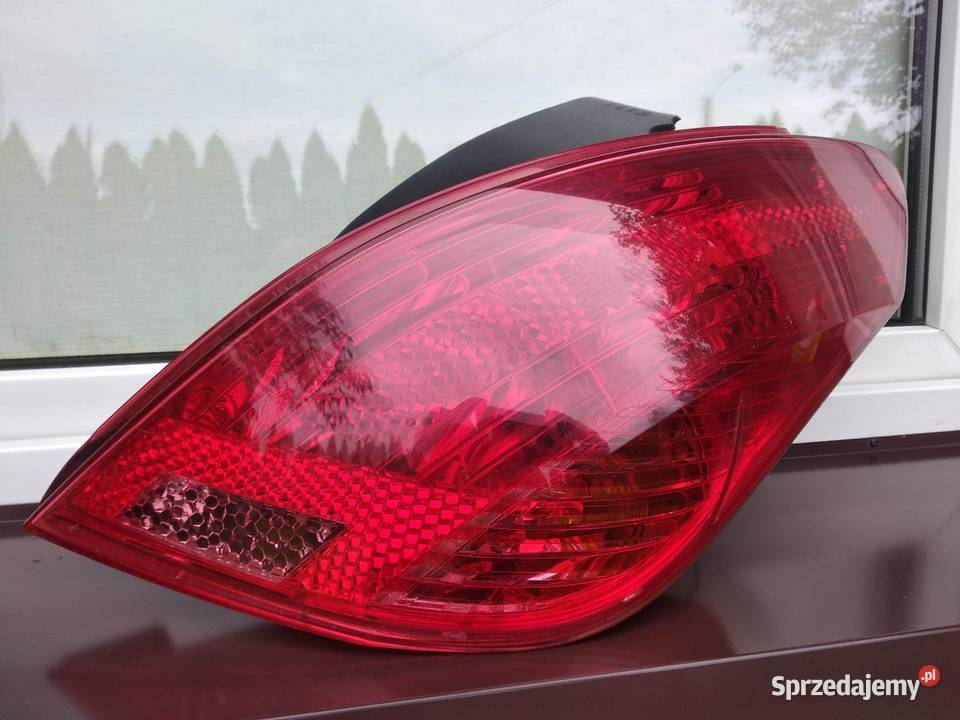 Peugeot 308 T7 HB hatchback lampa tył tylna łódzkie Sieradz