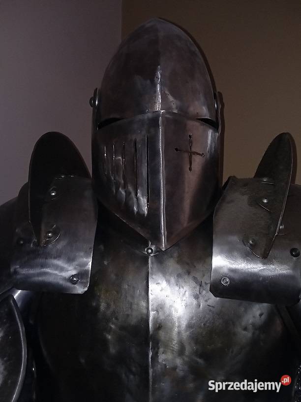 Zbroja rycerska pełna cała na manekinie Militaria Kraków