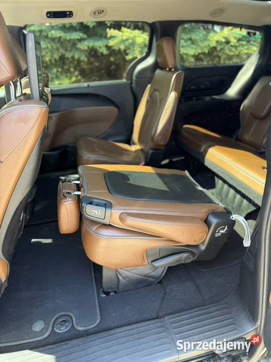Chrysler Pacyfica Van 7 osob Sulechów