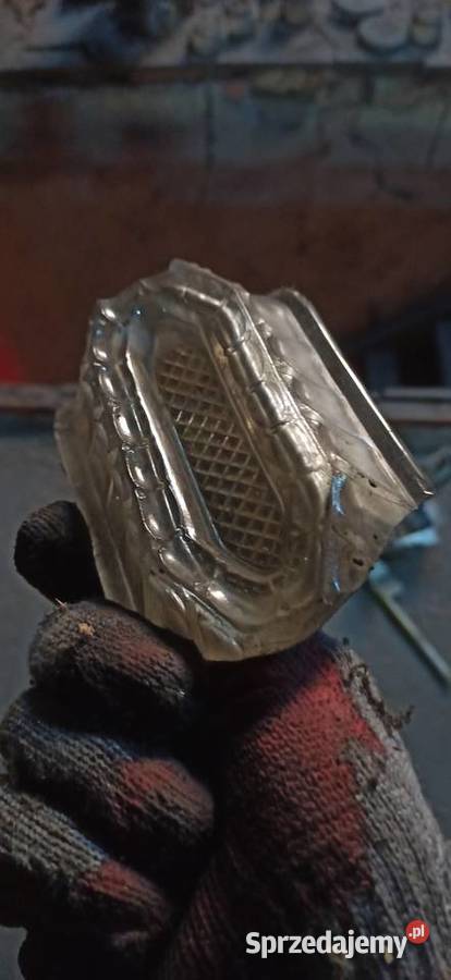 Zabytkowe butelki i porcelana Antyki, Sztuka, Kolekcje Biała