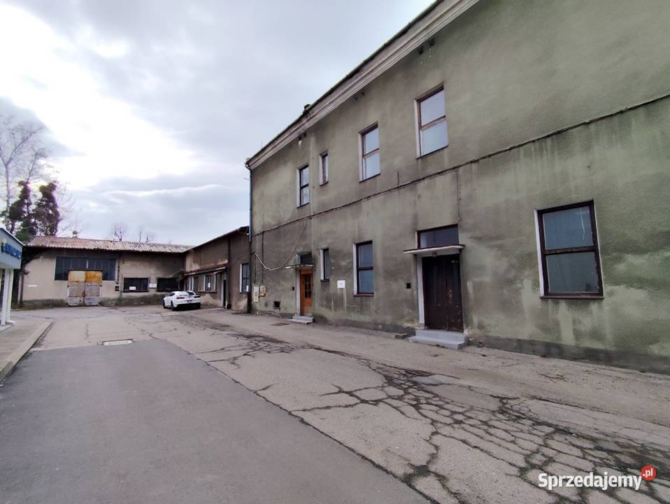 Działka 51a z budynkami 2650m2 centrum Ustronia Ustroń