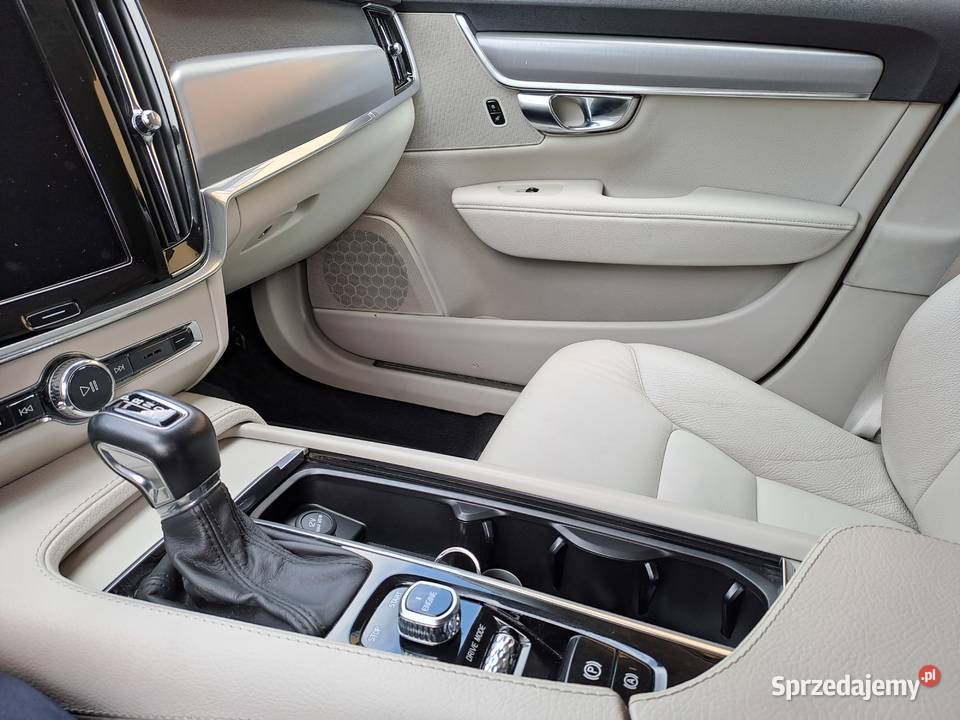 Volvo V90 20 118kW 2017r 224088 faktura VAT Sosnowiec
