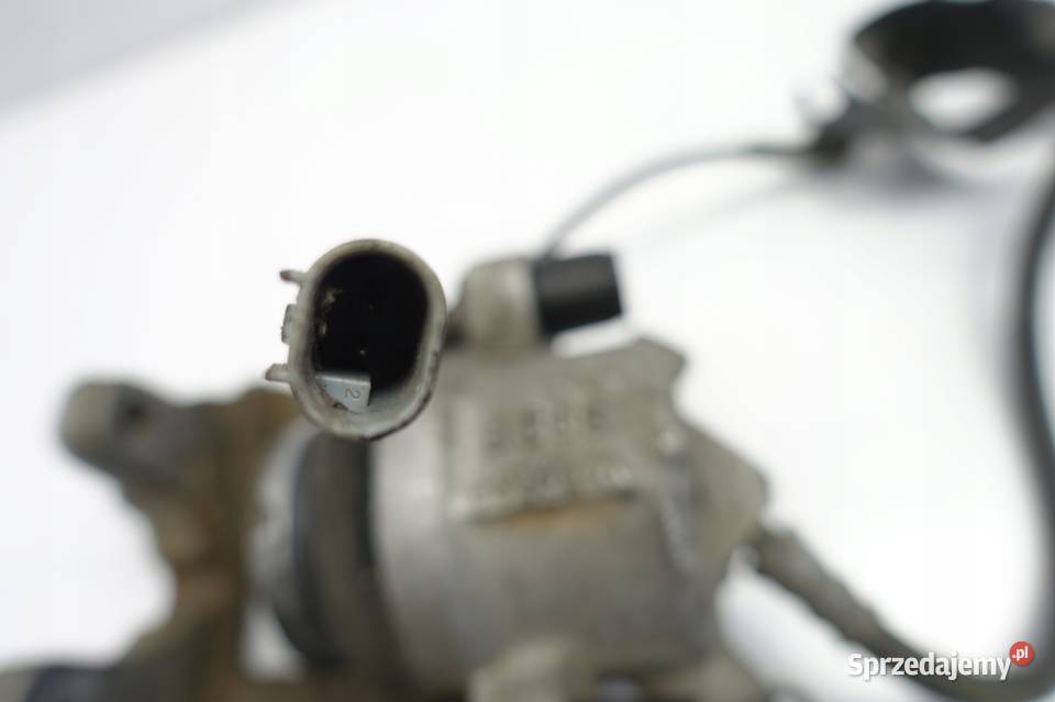 BMW 4 F36 Gran Coupe 20i PRZEDNI ZACISK Rudka