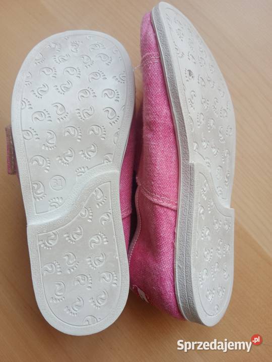 Kapcie Slippersfamily rozmiar 31 Domowe