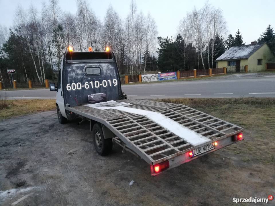 Pomoc drogowa 247 holowanie autolaweta transport Lubartów