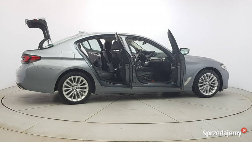 BMW 520 D xDrive mHEV Luxury Line Z Polskiego srebrny Warszawa