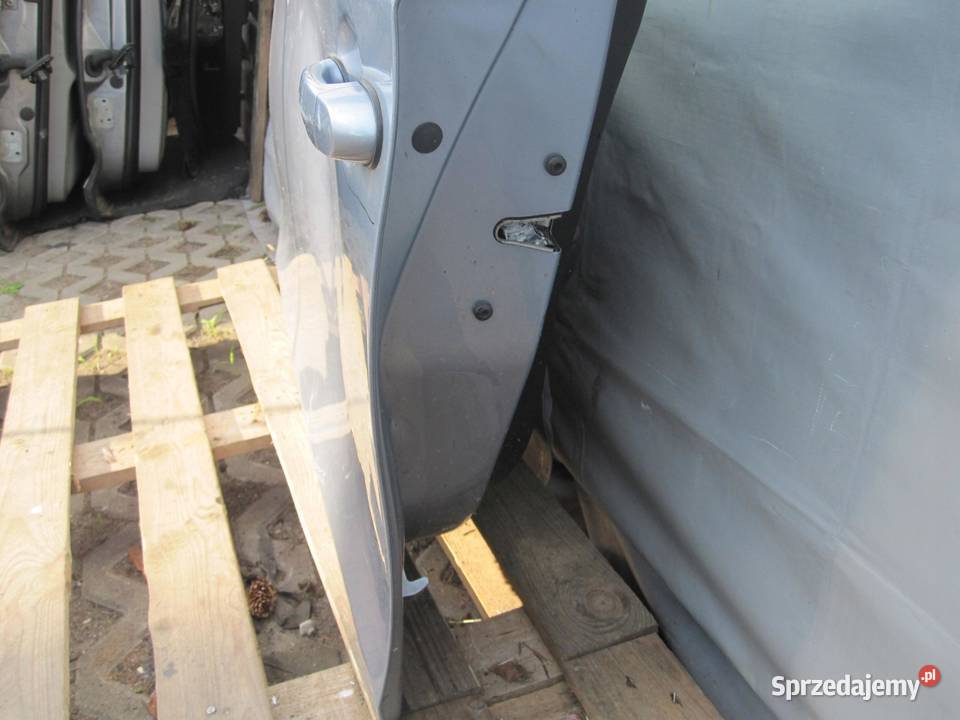 BMW E81 E87 LIFT 09r HB 5D drzwi lewe przód Drzwi