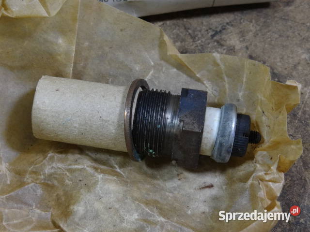 świeca żarowa 6 Volt 17 Amper DDR Żary