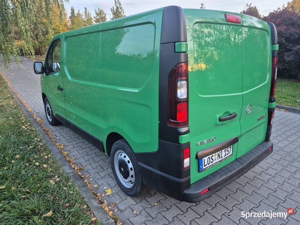 Opel VivaroB 16 diesel 120 2017r Stan wzorowy Swarzędz sprzedam