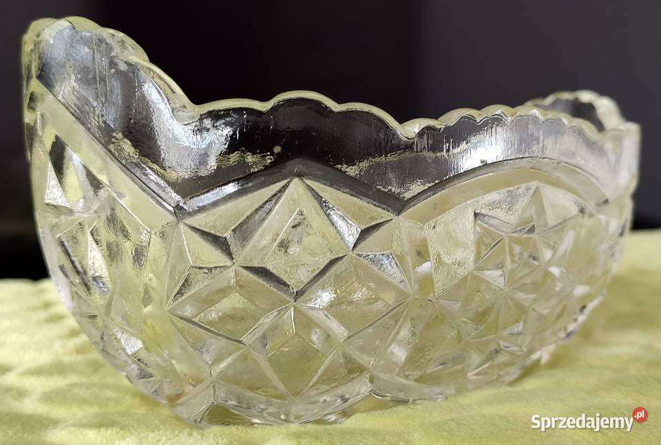 Salaterka szklana półmisek głęboki miseczka Tuchola