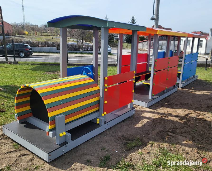 LOKOMOTYWA NA PLAC ZABAW SMERF Marki