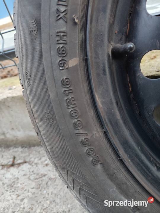 Opony zimowe 20560r16 Opony i felgi Nowy Sącz sprzedam