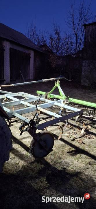 Kultywator 21m z wałem