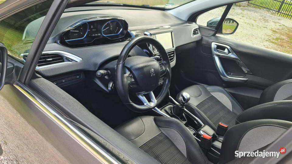 Peugeot 2008 16 HDI 114 Allure NAVI Parktronic światła przeciwmgielne 2008 świętokrzyskie Chmielnik
