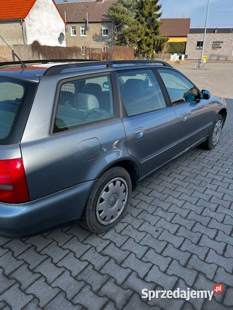 Sprzedam Audi A4 b5 16 benzyna Gołańcz Pomorska