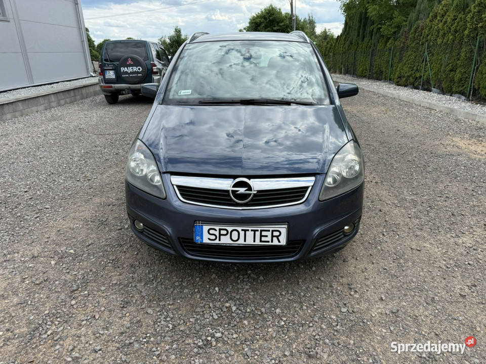 Opel Zafira 1 Właściciel 7Osób 19 CDTI 120 B 1900cm3 łódzkie Opoczno