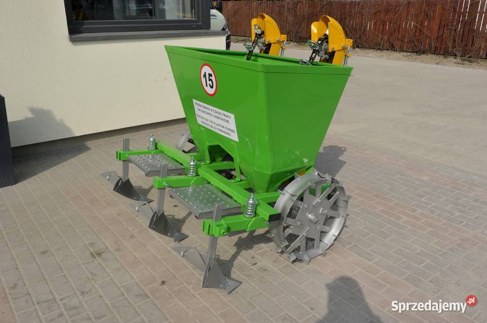 Sadzarka dwurzędowa do sadzenia roślin Tajęcina