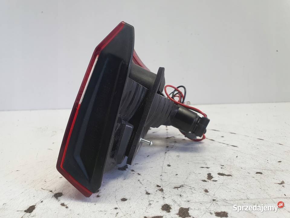 Volvo S60 II TYLNA LAMPA LEWA lewy tył kierowcy