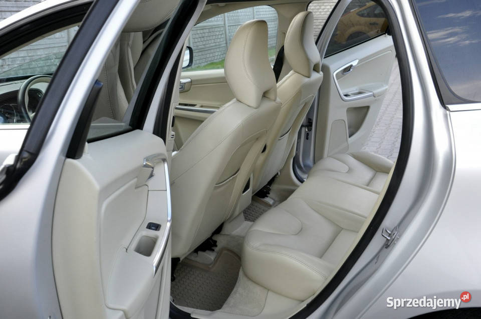 Volvo XC 60 25T5 254 4/5 Węgrów sprzedam