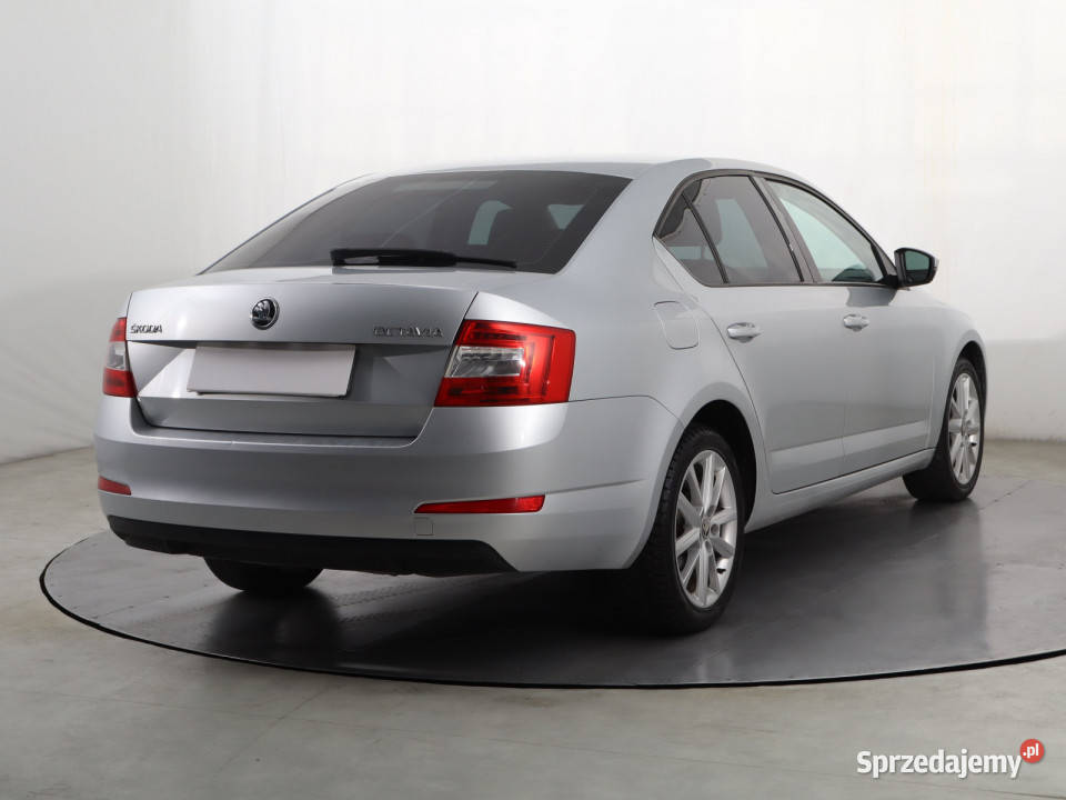 Skoda Octavia 16 TDI wielofunkcyjna kierownica Octavia Katowice