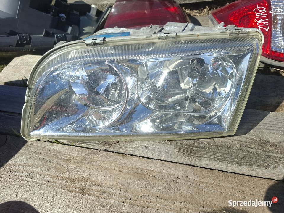 Lampa Lewa Przód Volvo V40 Hella osobowe