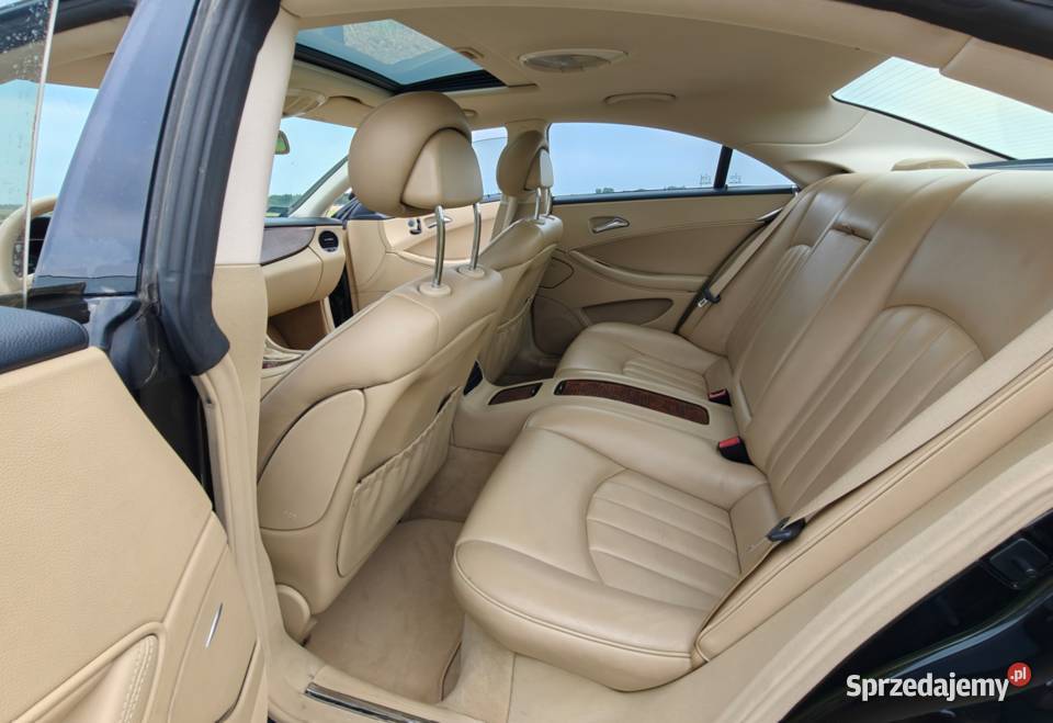 MercedesBenz CLS C219 35 W219 V6 LPG Airmatic Rok produkcji 2005