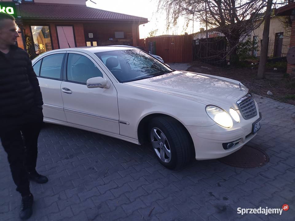 Mercedes E220 lift 2009r 22cdi Mercedes-Benz Białystok