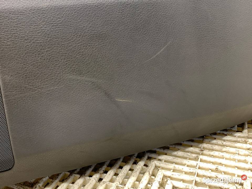 BOCZEK DRZWI PRAWY PRZÓD VW TOUAREG SUV 0213