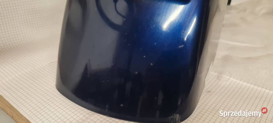 Suzuki Intruder 125 błotnik tył oryginał