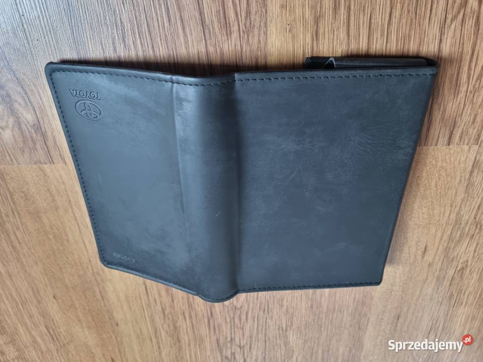 Toyota Avensis etui na książki serwisowe Lublin