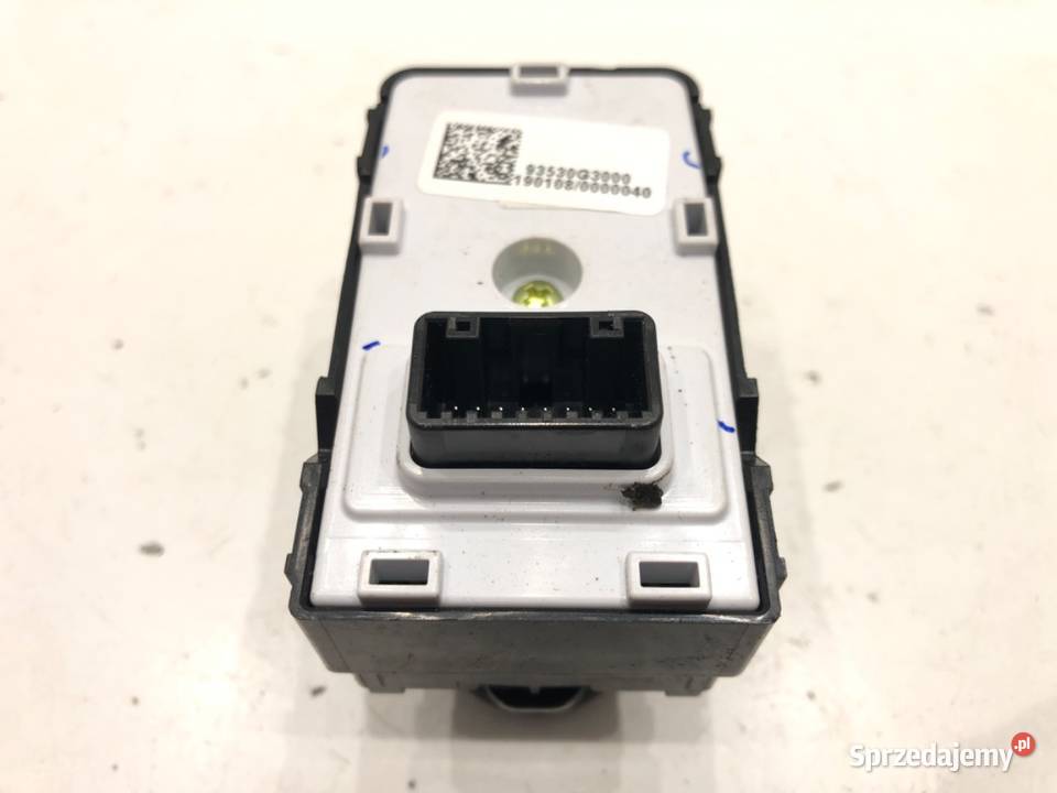 PRZEŁĄCZNIK REGULACJI LUSTEREK HYUNDAI i30