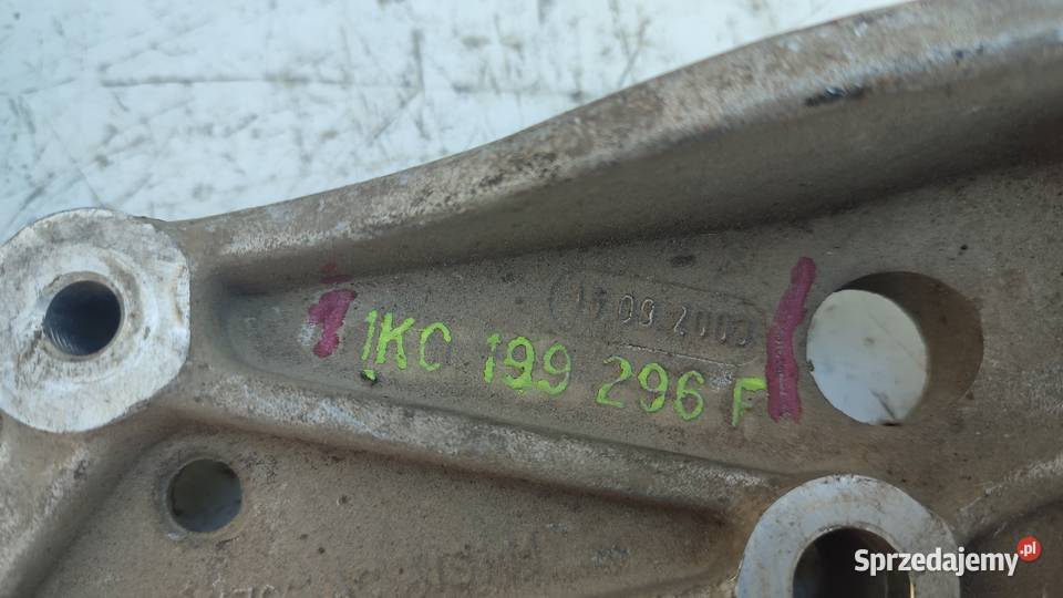 120SKODA VW GOLF V VI AUDI A3 8P LEON 2 WAHACZ osobowe Wahacze