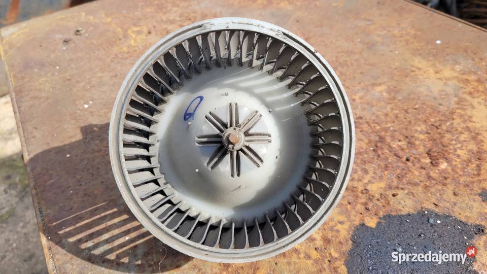 Wentylator nawiewu Mitsubishi Carisma