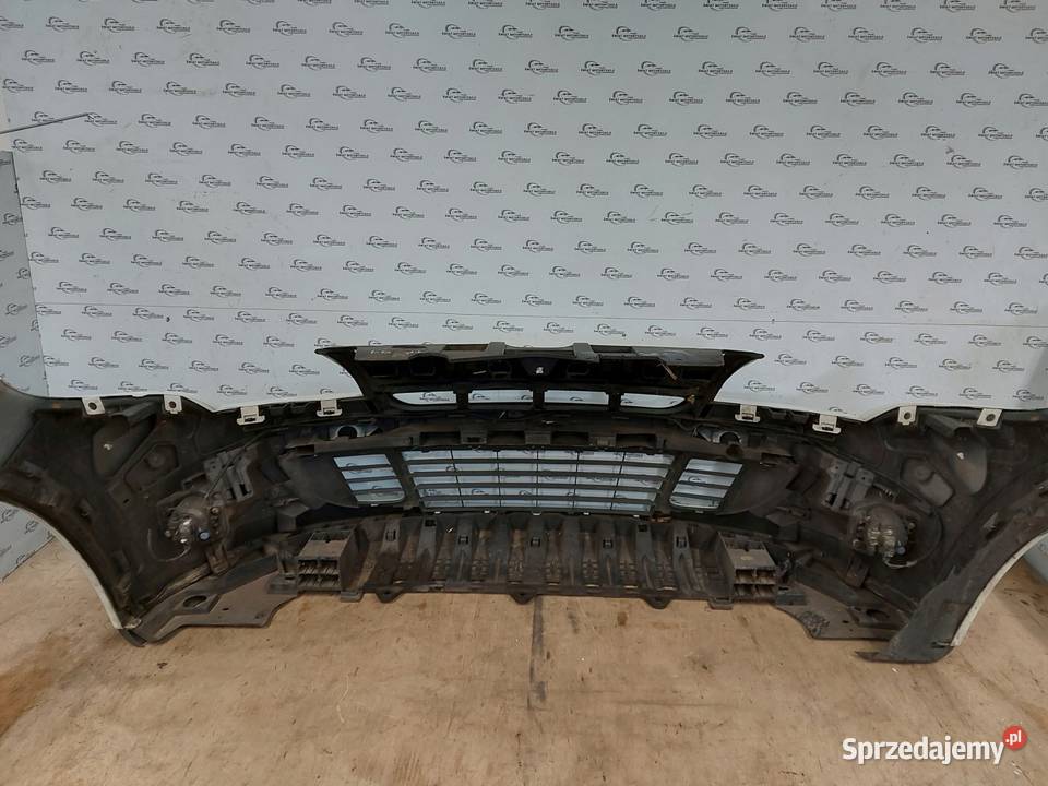 RENAULT MEGANE III COUPE 10r Zderzak przód