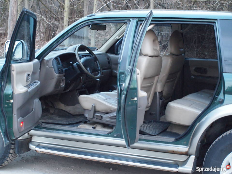 Mitsubishi pajero sport 30 benzyna z gazem klima
