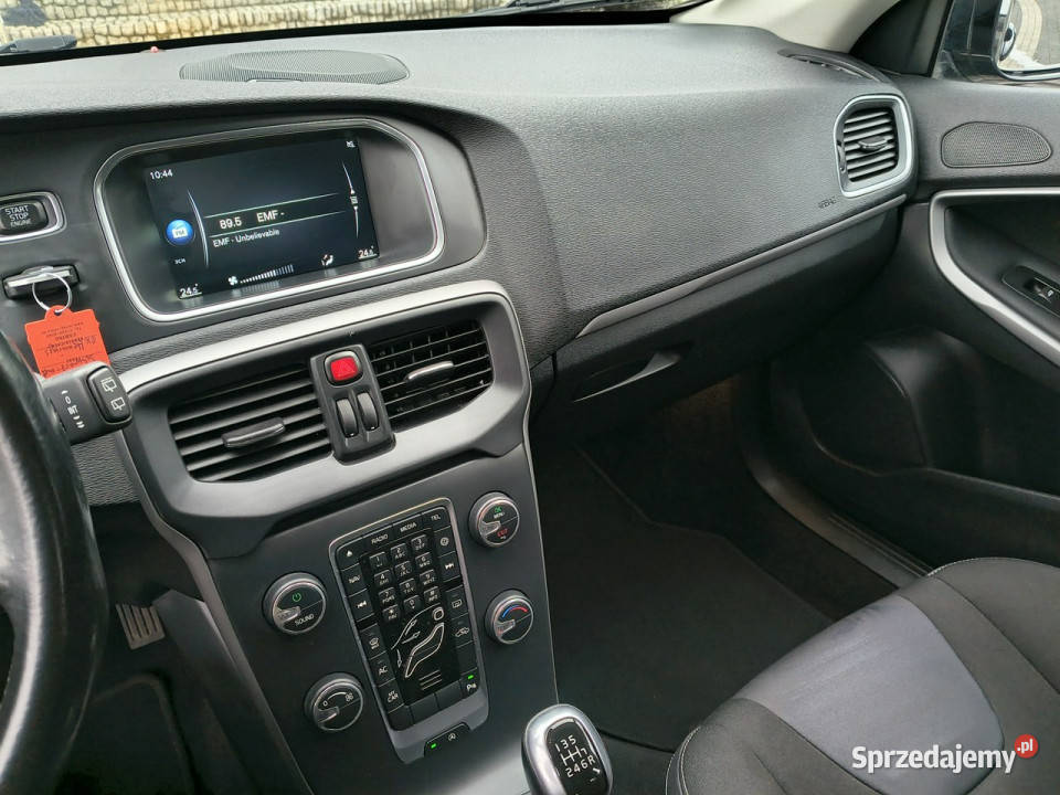 Volvo V40 20D 150 Momentum Full Serwis Volvo II Mysłowice